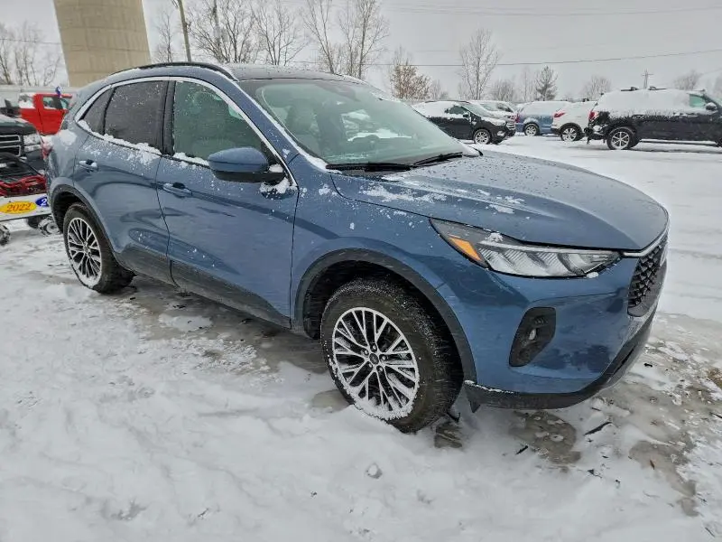 2024 FORD ESCAPE   