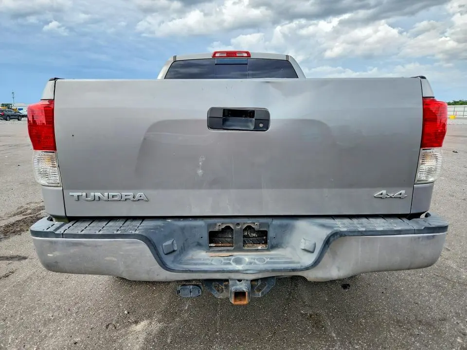 2010 TOYOTA TUNDRA DOUBLE CAB SR5  