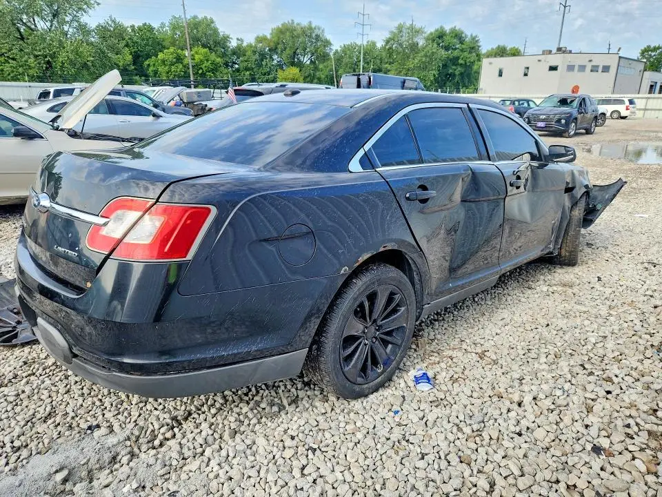 2012 FORD TAURUS LIMITED  