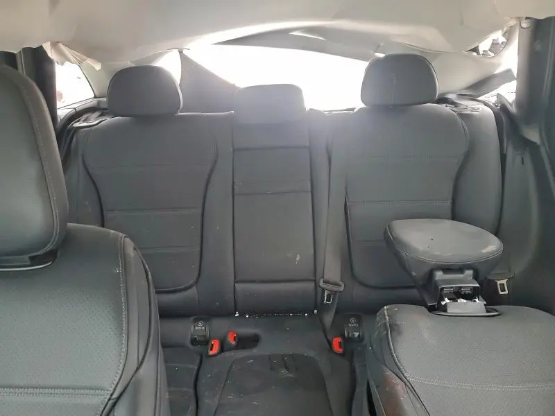 2024 MERCEDES-BENZ GLC 300  