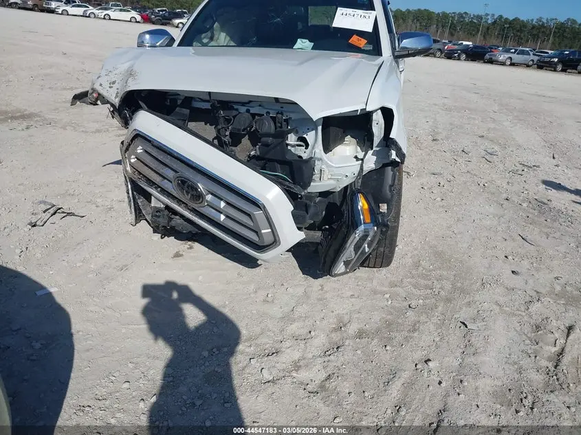 2022 TOYOTA TACOMA LIMITED