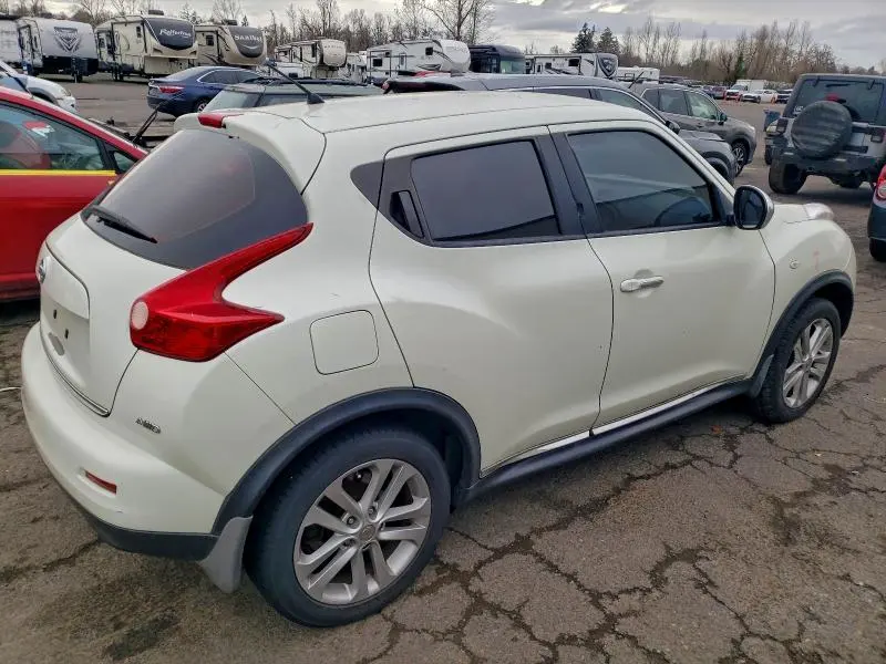 2011 NISSAN JUKE S  
