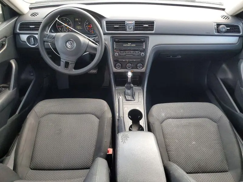 2013 VOLKSWAGEN PASSAT S  