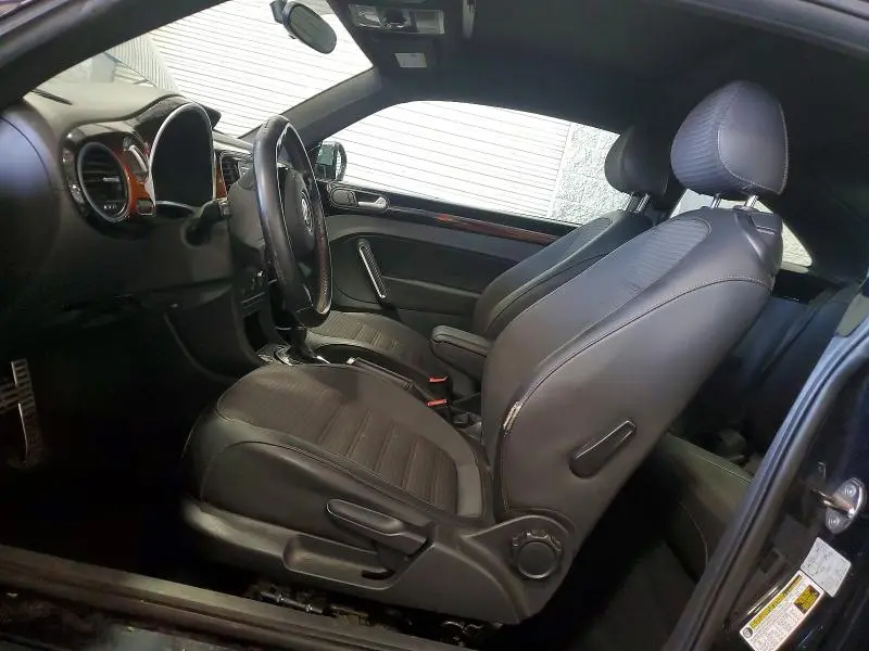 2013 VOLKSWAGEN BEETLE TURBO  