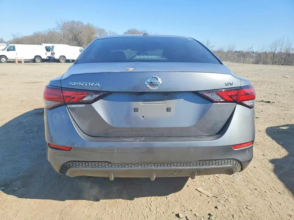 2022 NISSAN SENTRA SV  