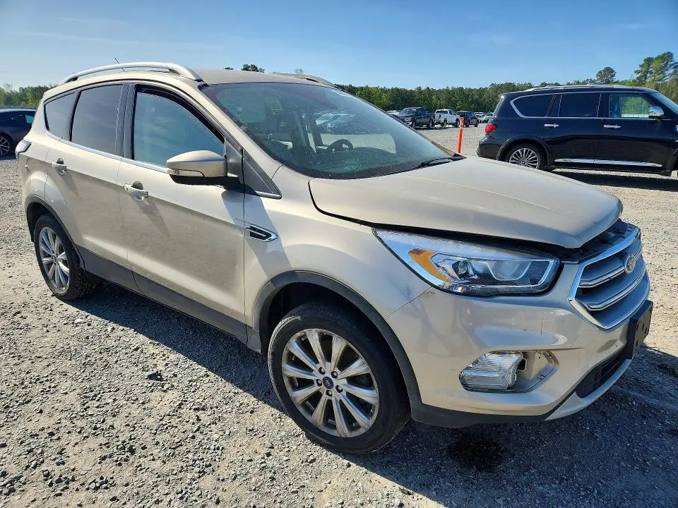 2017 FORD ESCAPE   