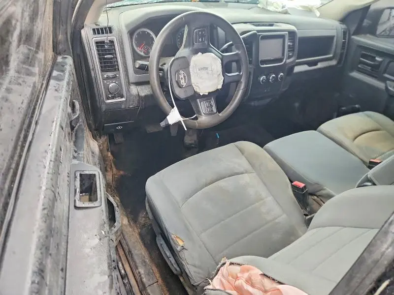 2013 RAM 1500 ST  