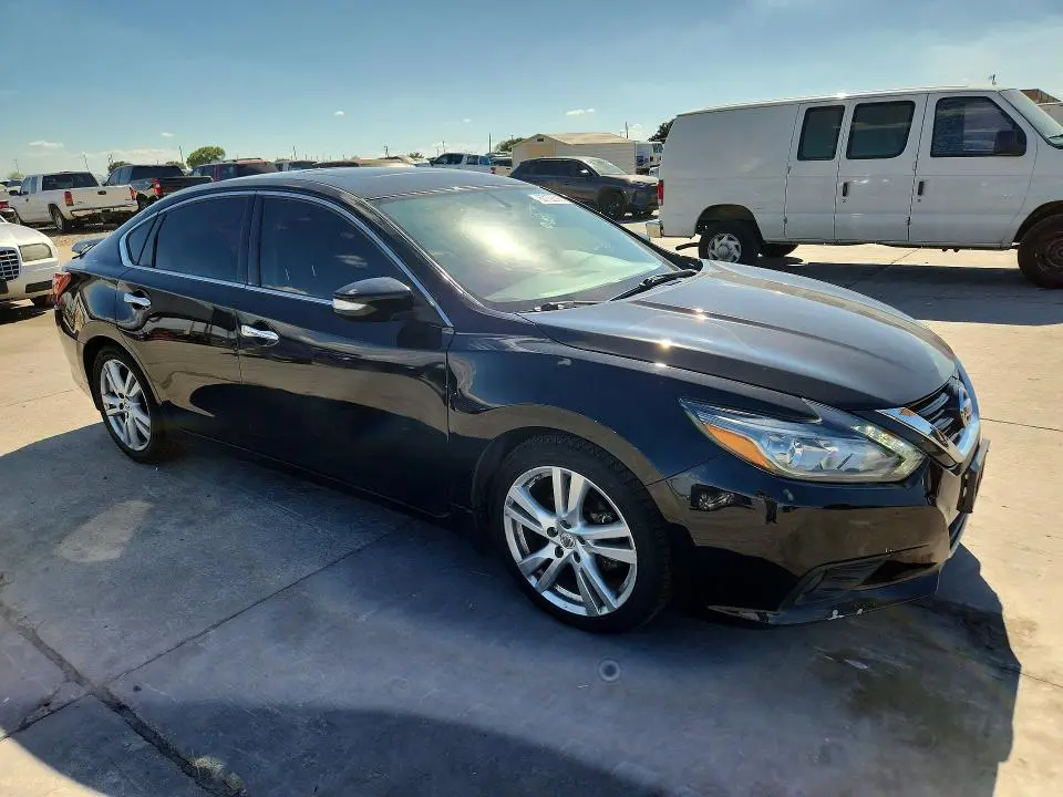 2017 NISSAN ALTIMA 3.5 SR  