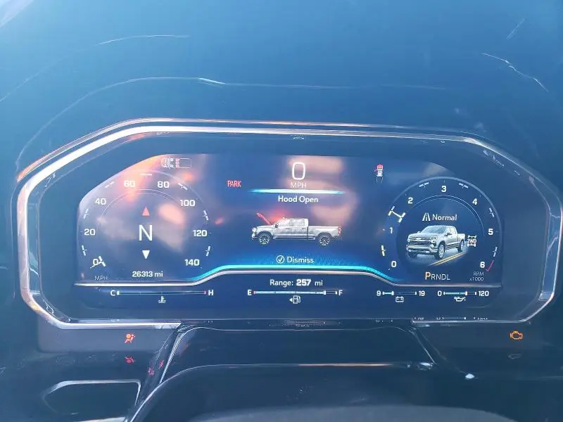 2025 CHEVROLET SILVERADO K1500 LT  