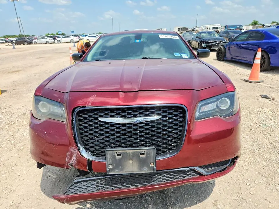 2018 CHRYSLER 300 TOURING  