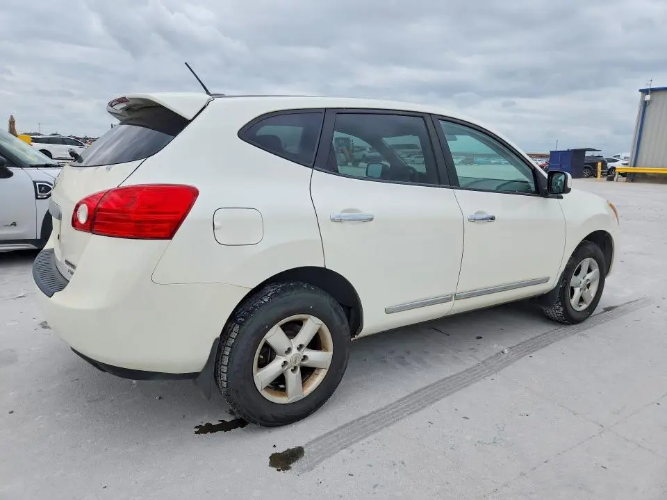 2013 NISSAN ROGUE S  