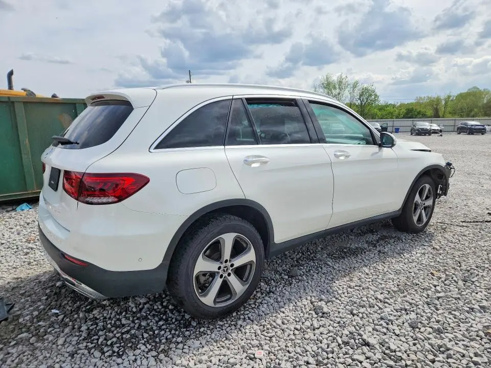 2021 MERCEDES-BENZ GLC 300  