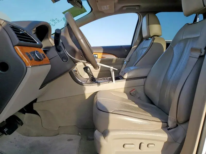 2011 LINCOLN MKX   