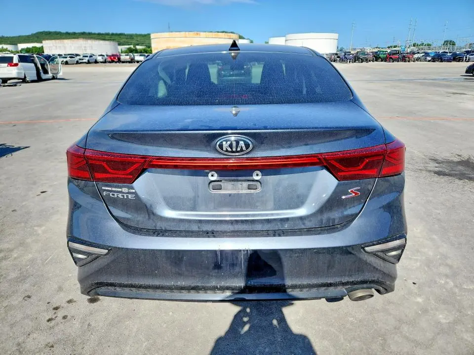 2019 KIA FORTE S  