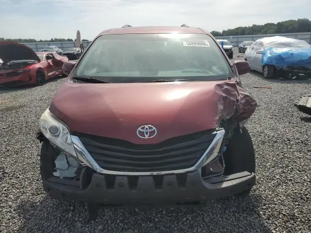 2014 TOYOTA SIENNA LE  