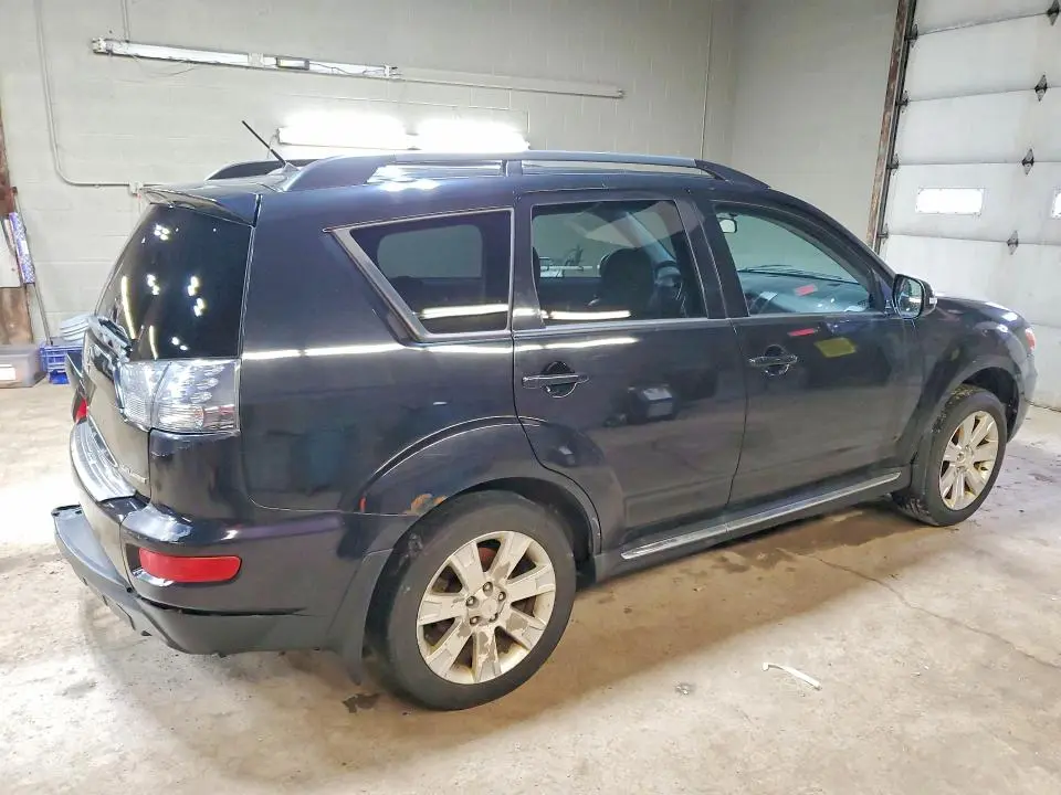 2010 MITSUBISHI OUTLANDER SE  