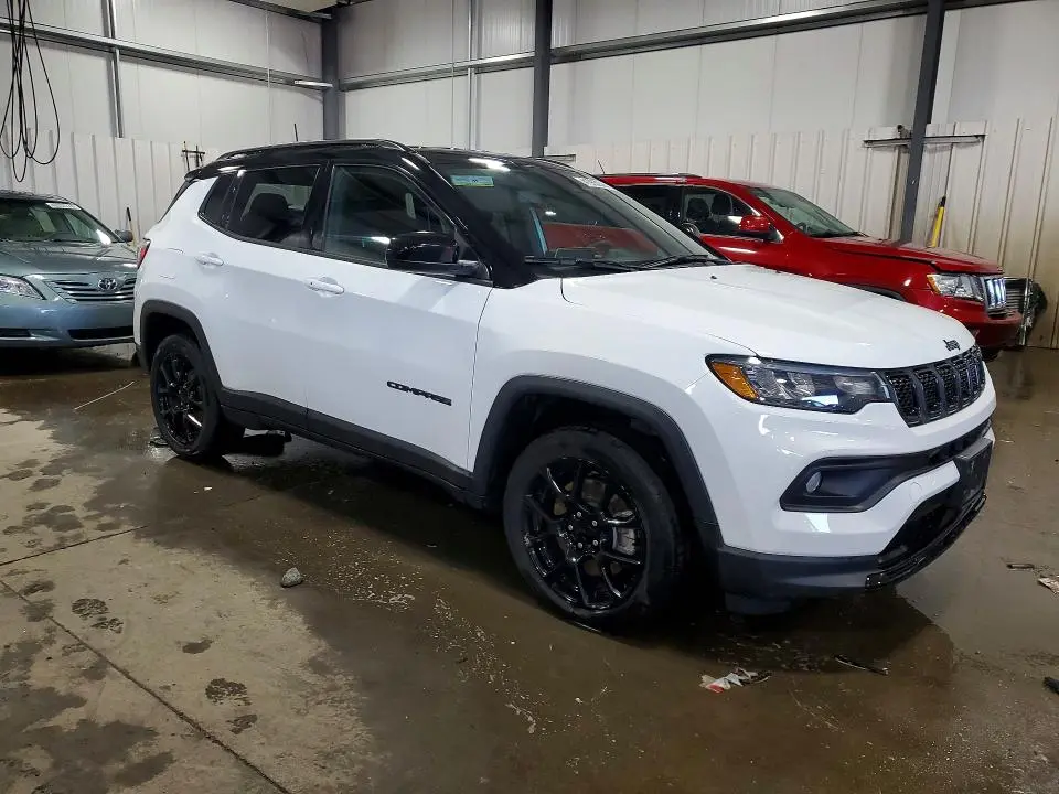 2023 JEEP COMPASS LATITUDE  