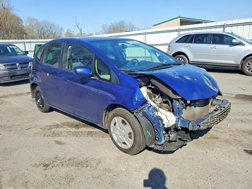 2013 HONDA FIT   