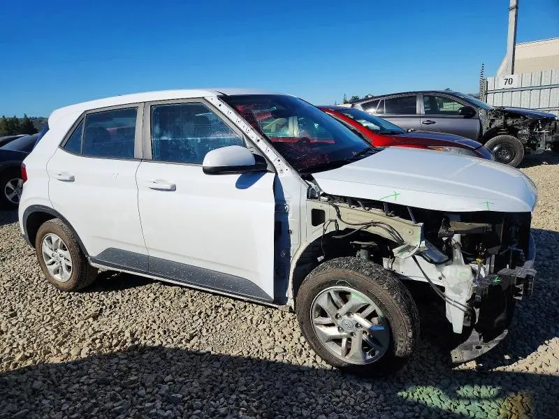 2022 HYUNDAI VENUE SE  