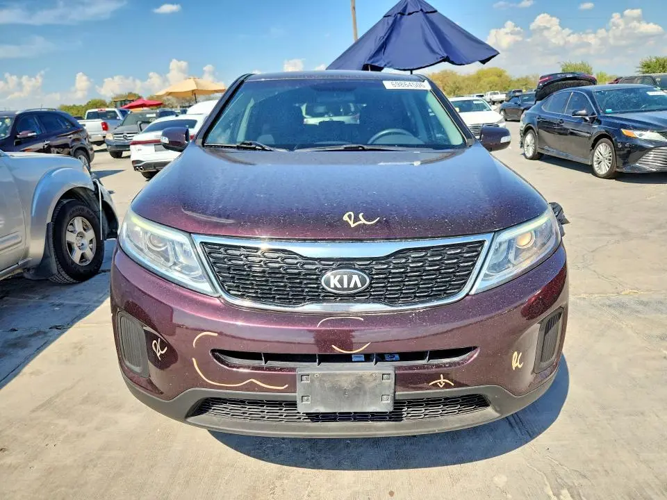 2014 KIA SORENTO LX  