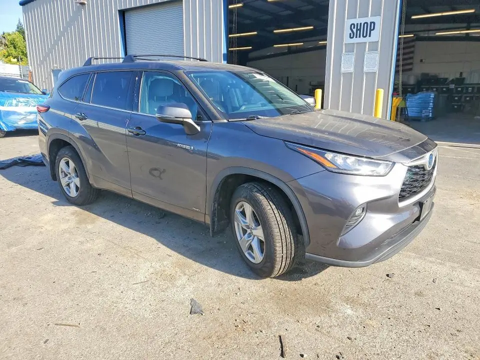 2020 TOYOTA HIGHLANDER HYBRID LE  
