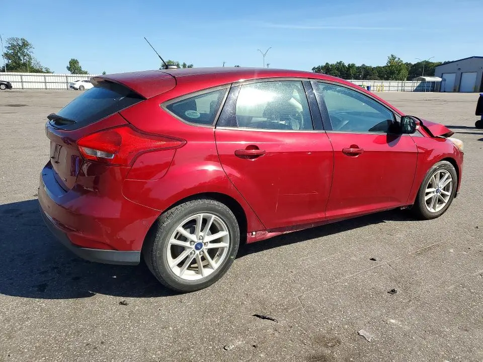 2017 FORD FOCUS SE  