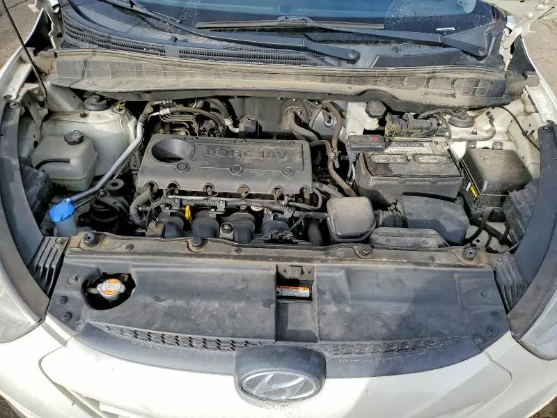 2011 HYUNDAI TUCSON GLS  