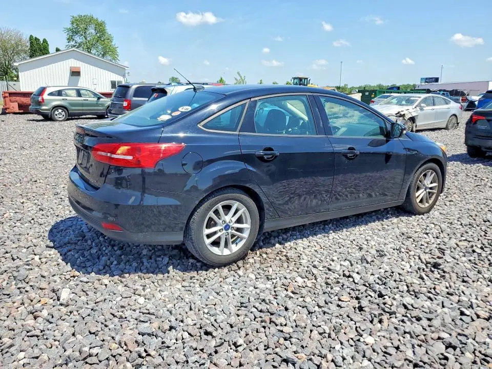 2017 FORD FOCUS SE  