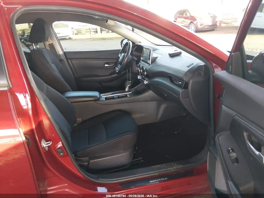 2022 NISSAN SENTRA SV XTRONIC CVT