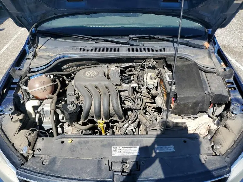 2015 VOLKSWAGEN JETTA BASE  