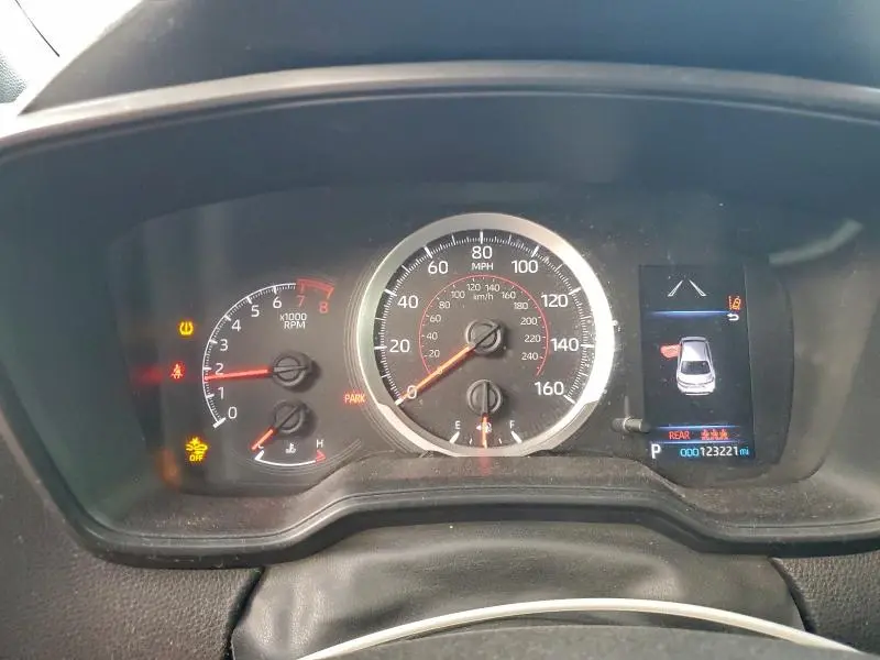 2021 TOYOTA COROLLA SE  