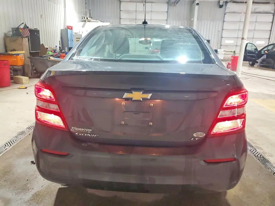 2019 CHEVROLET SONIC LT  