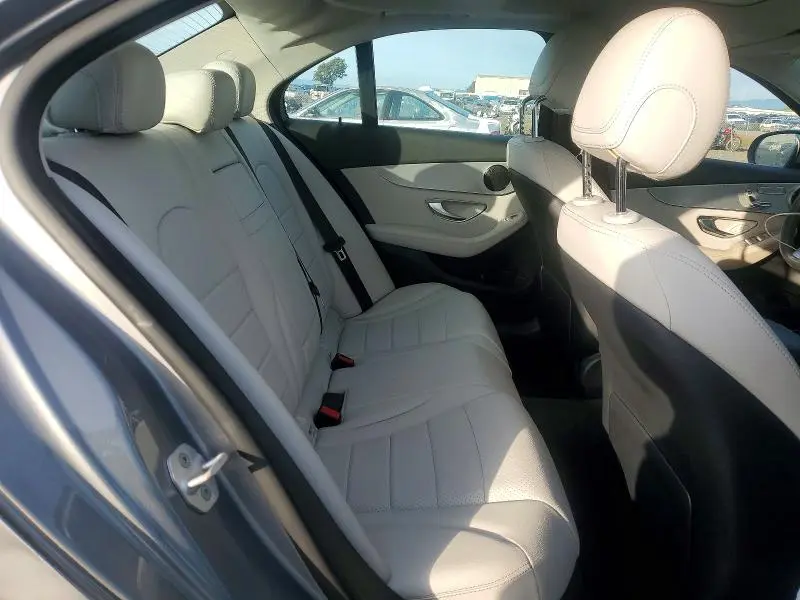 2016 MERCEDES-BENZ C 300  