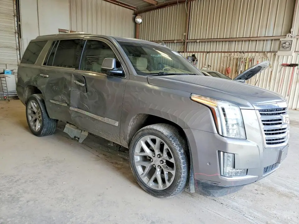 2017 CADILLAC ESCALADE PLATINUM  