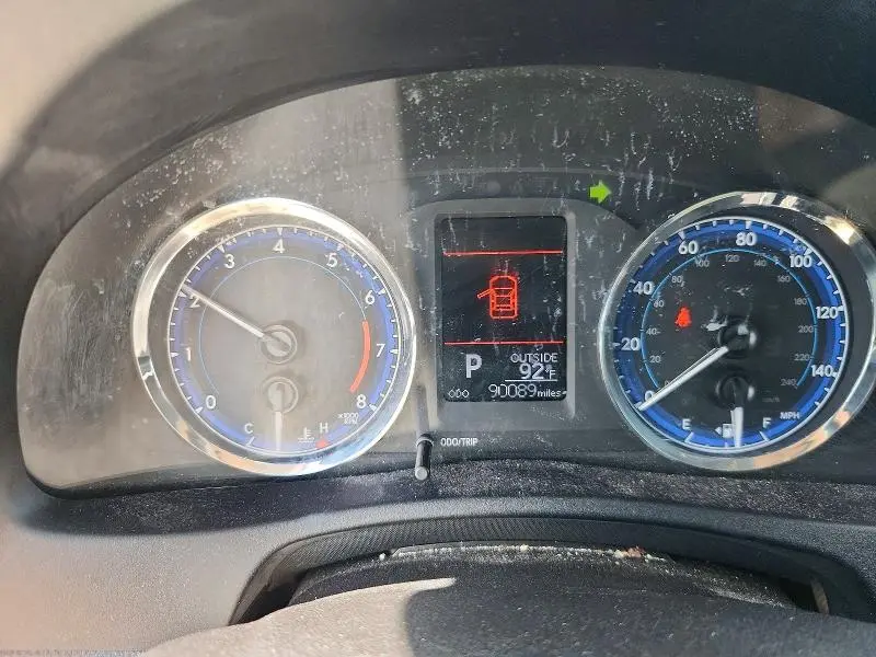 2018 TOYOTA COROLLA LE  