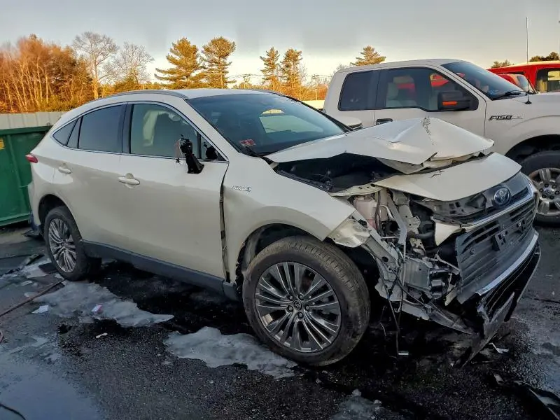 2021 TOYOTA VENZA LE  