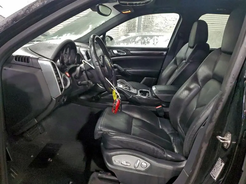 2014 PORSCHE CAYENNE   