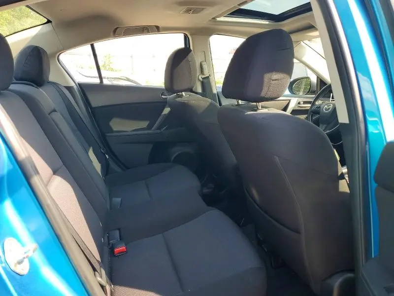 2010 MAZDA 3 I  