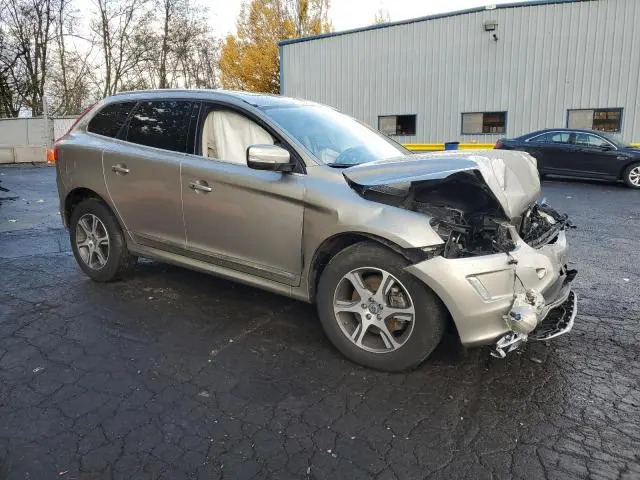 2014 VOLVO XC60 T6  