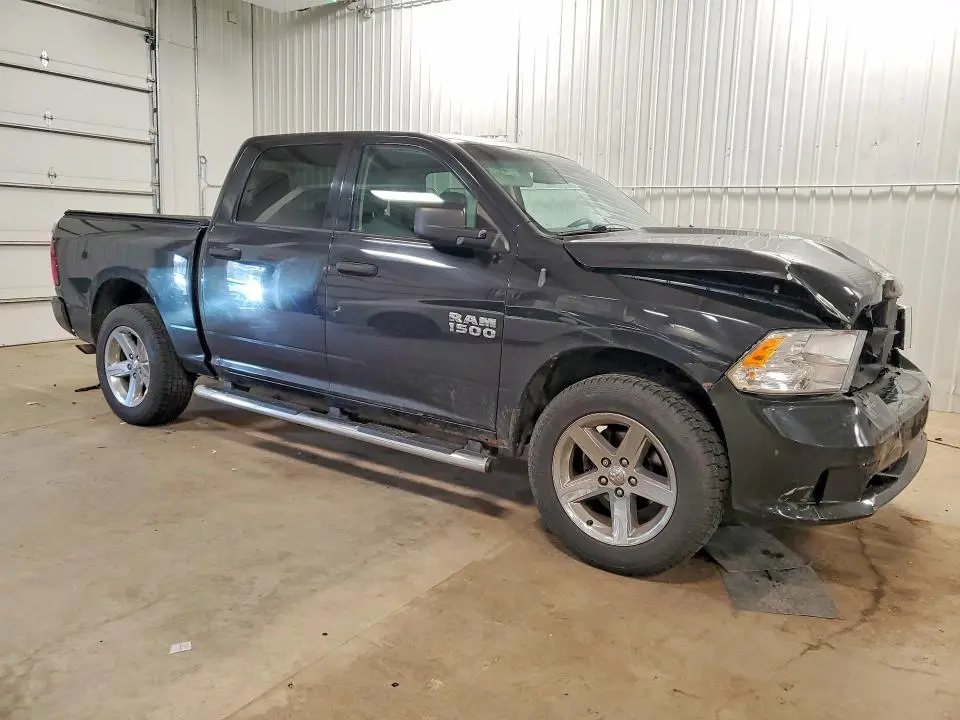 2015 RAM 1500 ST  