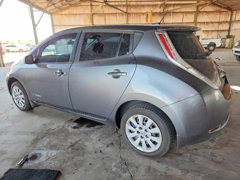 2015 NISSAN LEAF S  