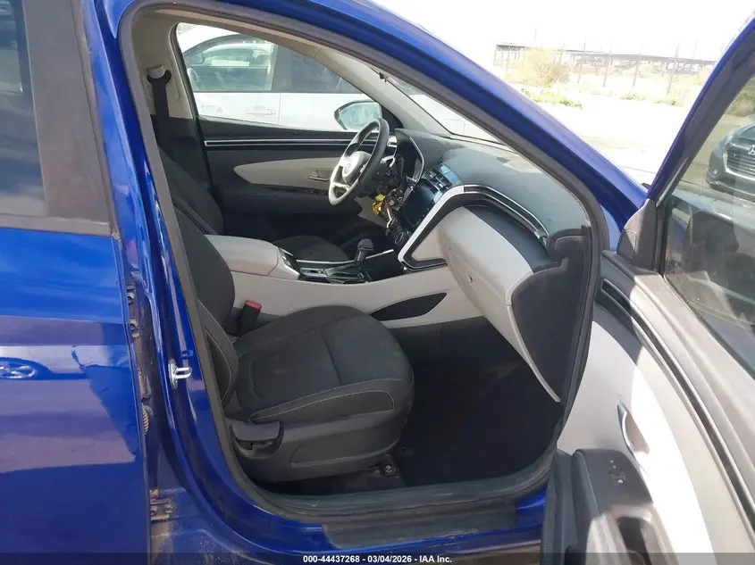 2022 HYUNDAI TUCSON SE