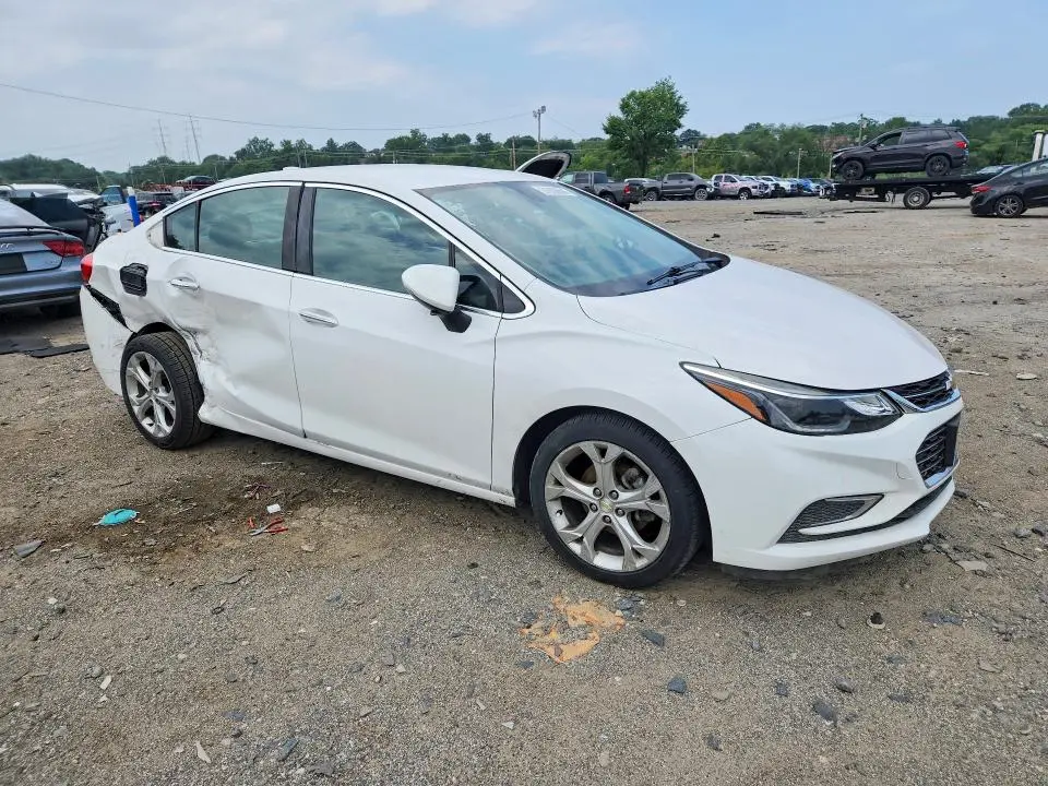 2017 CHEVROLET CRUZE PREMIER  