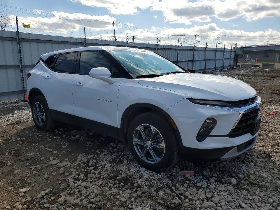 2024 CHEVROLET BLAZER 2LT  