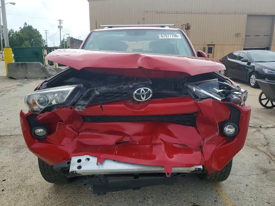 2018 TOYOTA 4RUNNER SR5  
