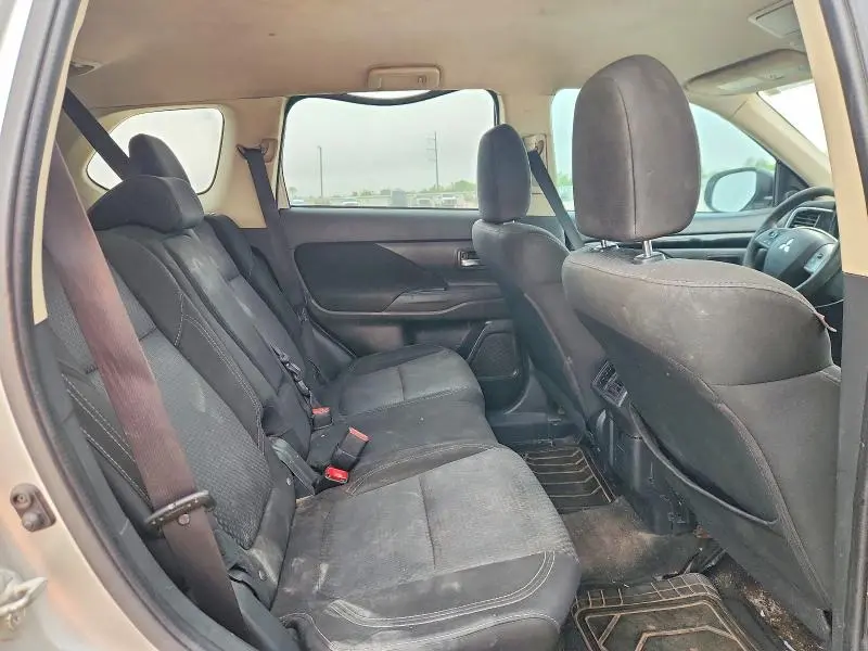 2020 MITSUBISHI OUTLANDER ES  