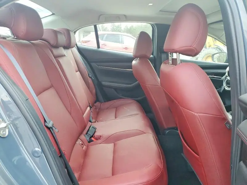 2023 MAZDA 3 PREFERRED  