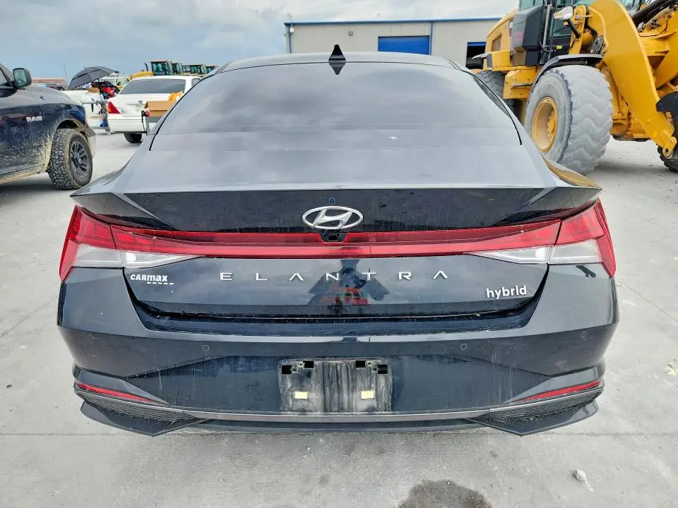 2023 HYUNDAI ELANTRA LIMITED  