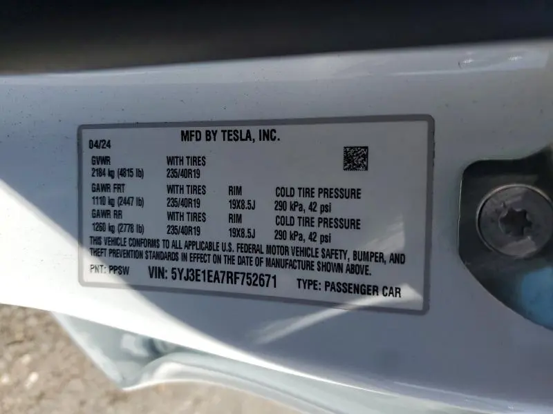 2024 TESLA MODEL 3   