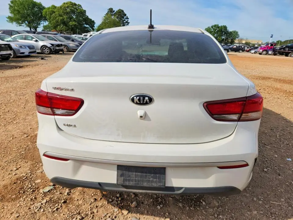 2021 KIA RIO LX  